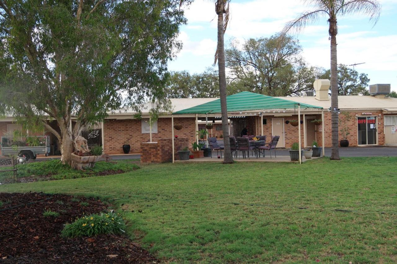 Charleville Waltzing Matilda Motor Inn Kültér fotó