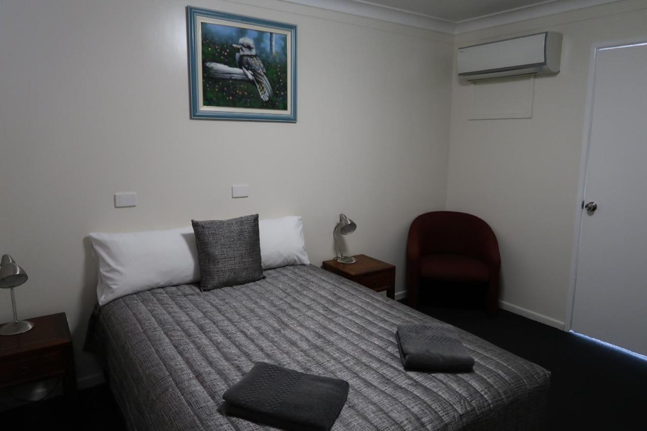 Charleville Waltzing Matilda Motor Inn Kültér fotó