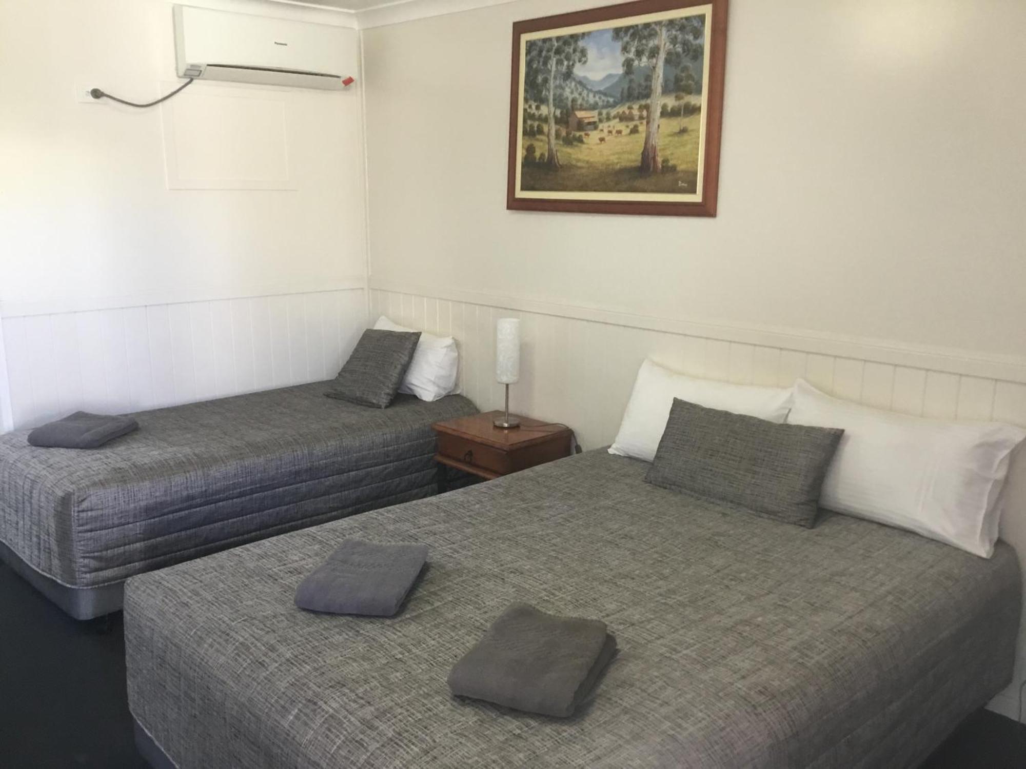 Charleville Waltzing Matilda Motor Inn Kültér fotó